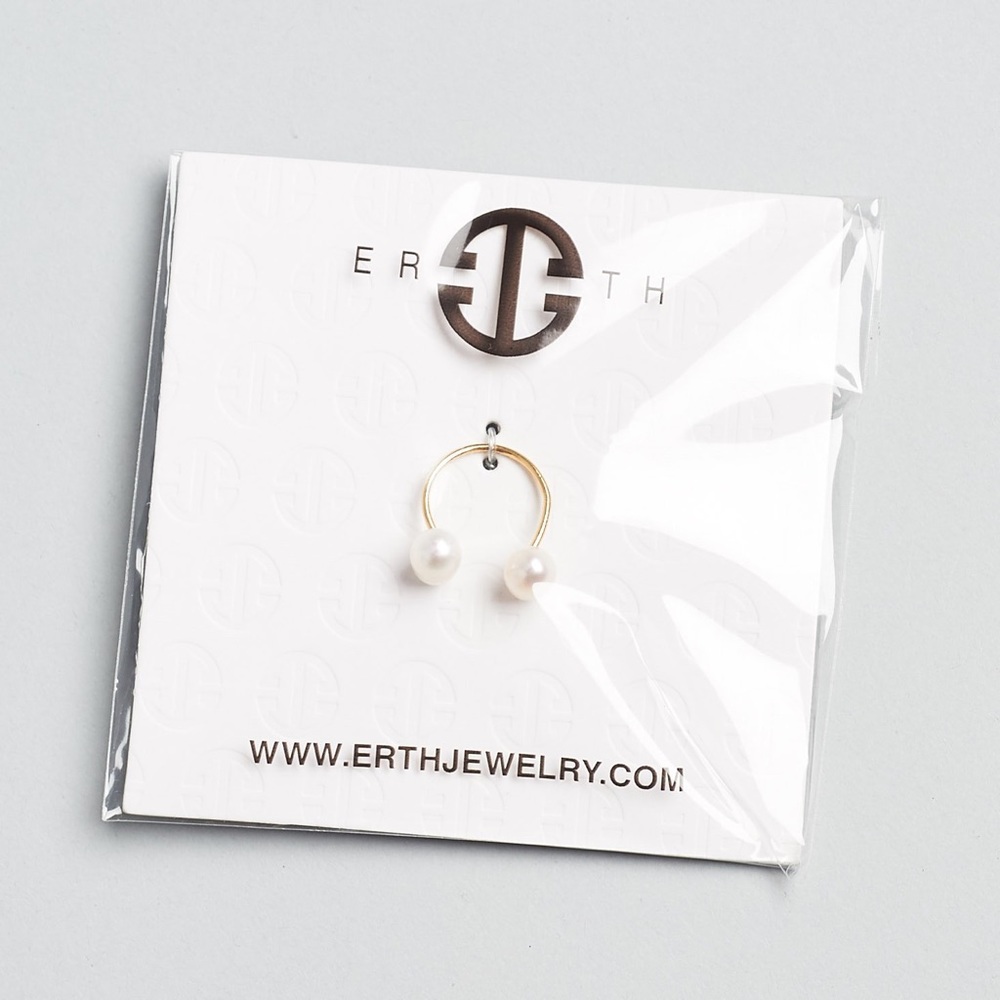 Fabfitfun ERTH jewelry Tu y Yo ring pearl fashion